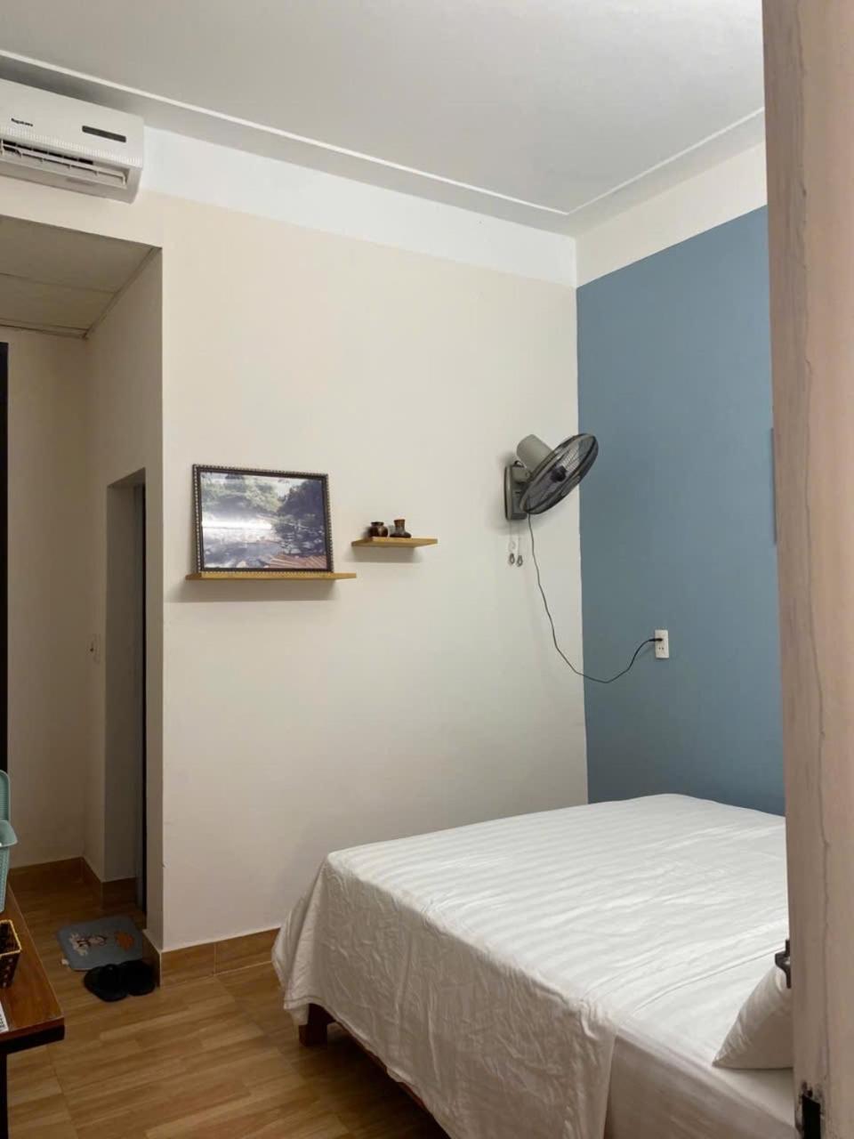 Aumori Hostel Dong Hoi Esterno foto